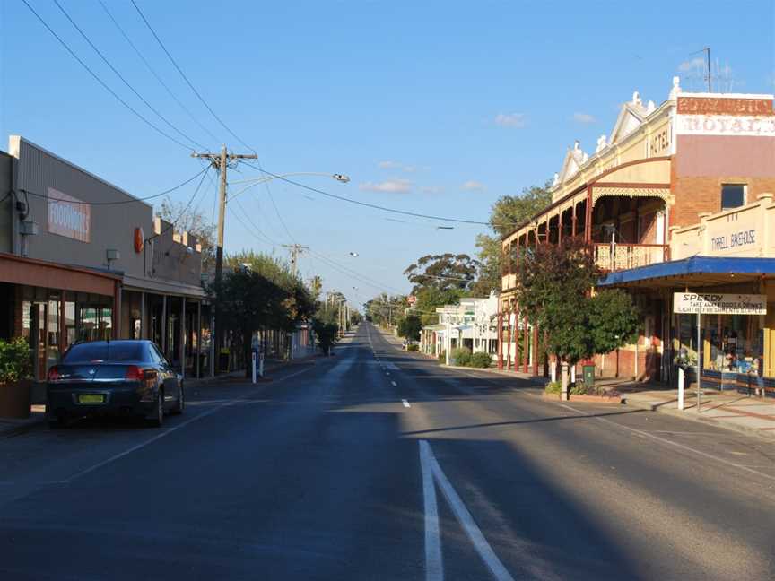 Sea Lake Main Street.JPG