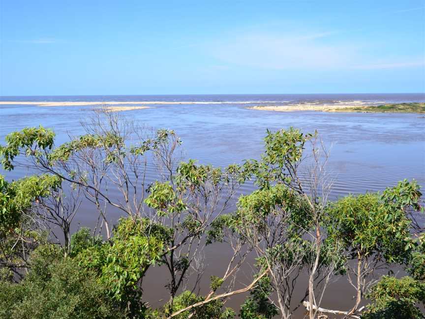 Snowy River mouth at Marlo.JPG