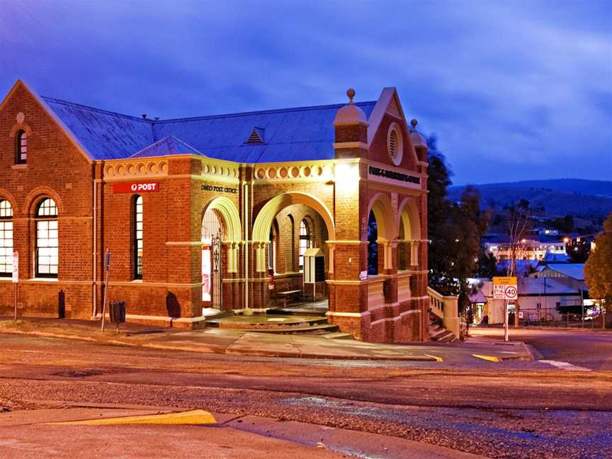 Omeo post office by night.jpg