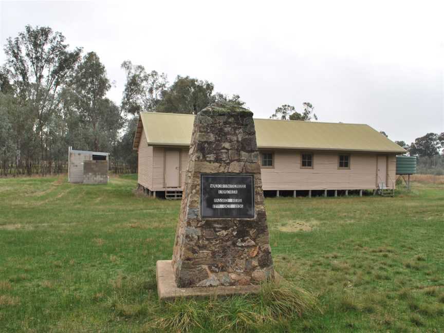 Gooramadda Major Mitchell Memorial.JPG