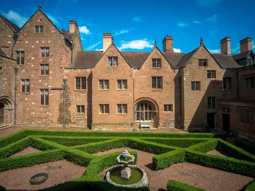 Stoneleigh Abbey Courtyard