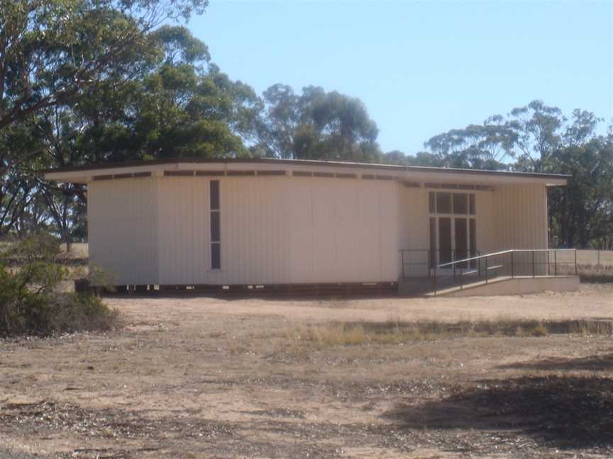 Fentonscreek-chapel.jpg