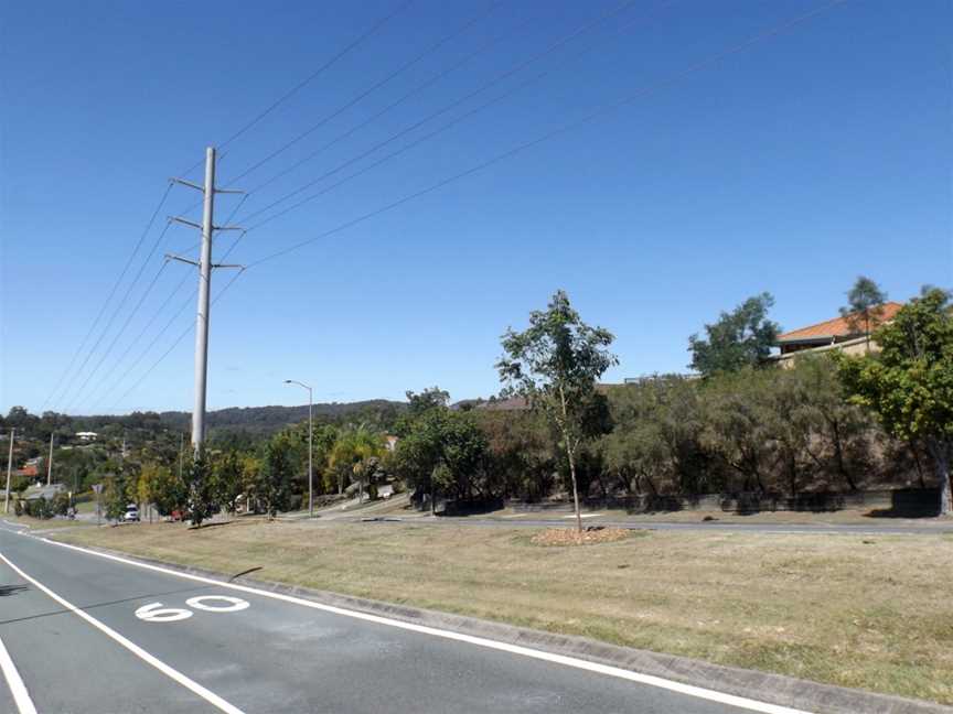 Pacific Pines Boulevard, Pacific Pines, Queensland.jpg