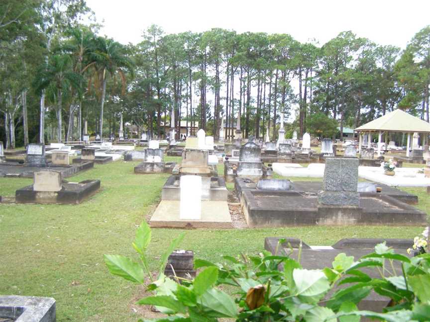 Lawntoncemetery C2007