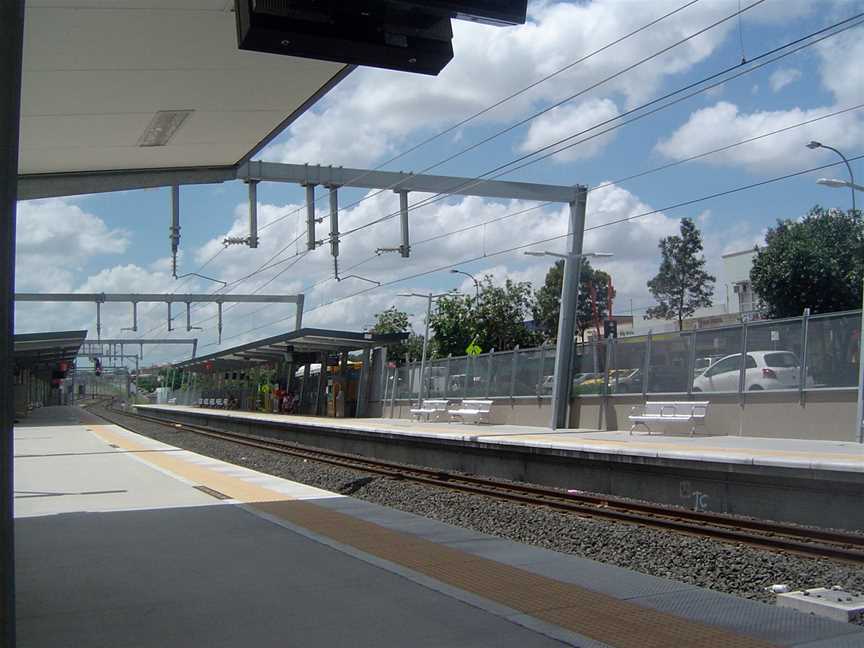 Darrarailwaystationplatform1and2