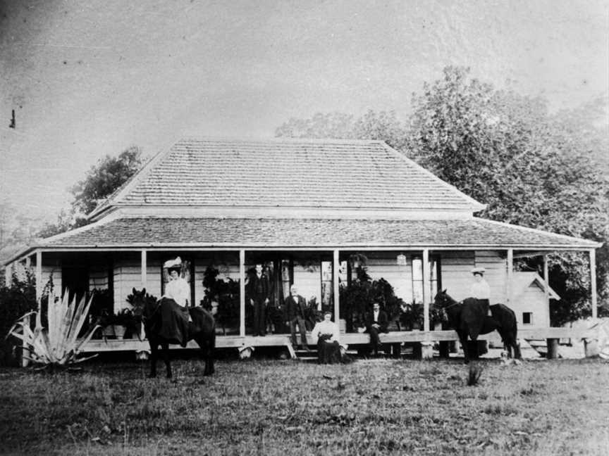 State Lib Qld1132263 Malletfamilypicturedoutsidetheirhomeat Upper Caboolture Cca.1910