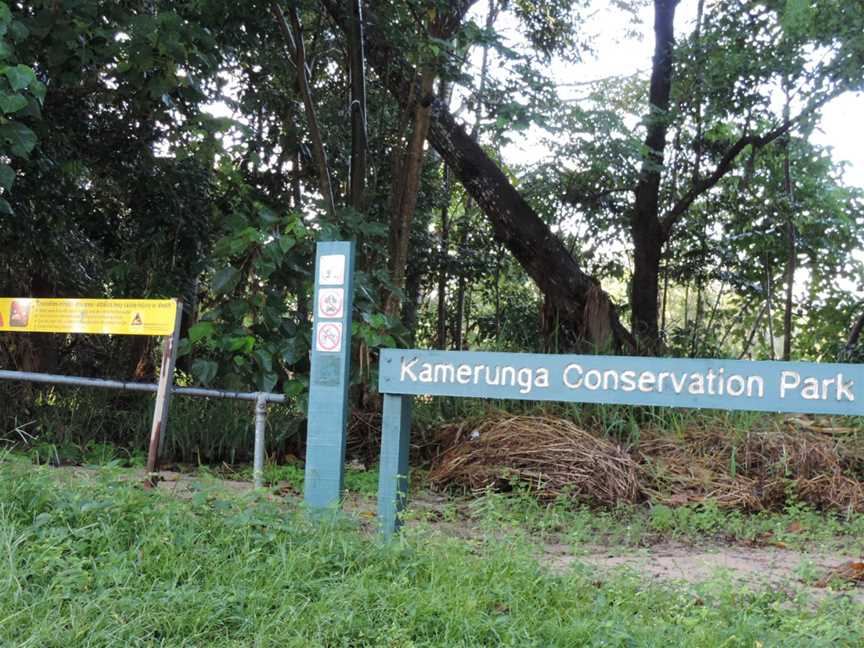 Kamerunga Conservation Parkbesidethe Barron Riverwithcrocodilewarningsign CKamerunga C201801