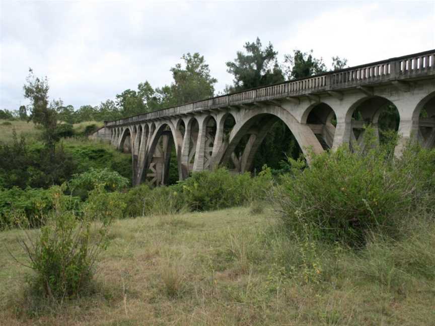 Lockyer Creek Railway Bridge( Guinn Park) Cfrom SW(2009)