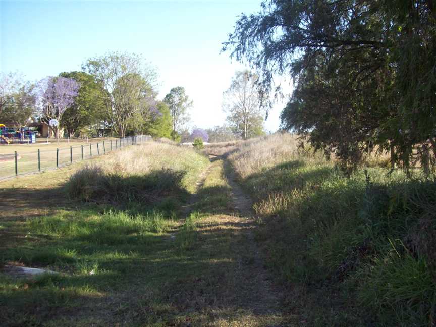 Dugandan railway line cutting at Harrisville.jpg