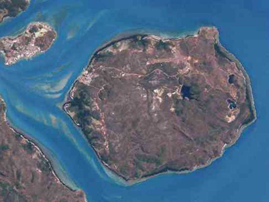 Horn Island, Torres Strait (Landsat).jpg