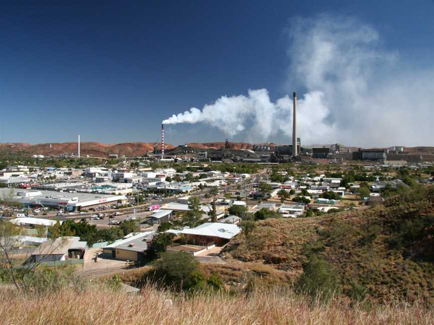 Panorama of Mount Isa, Queensland.jpg