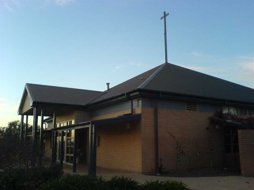 St thomas anglican church narellan.jpg