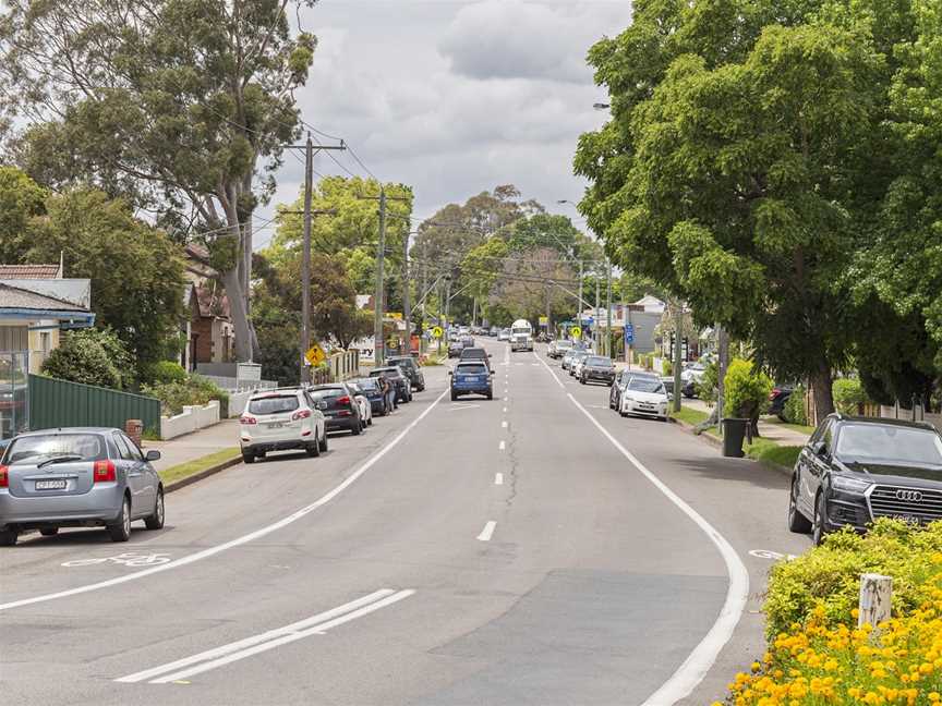 Looking down Belmore Road in Lorn.jpg