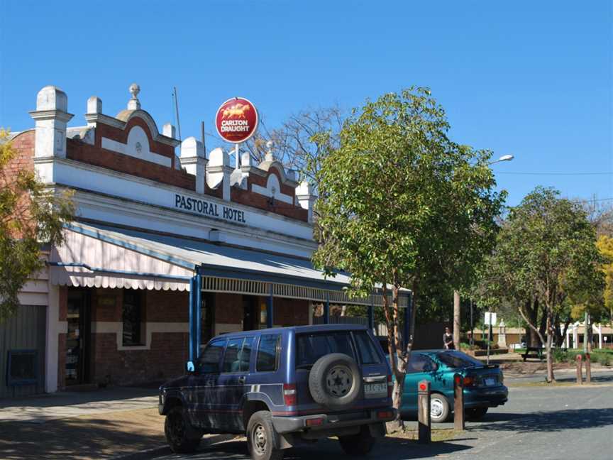 Mathoura Pastoral Hotel 005.JPG