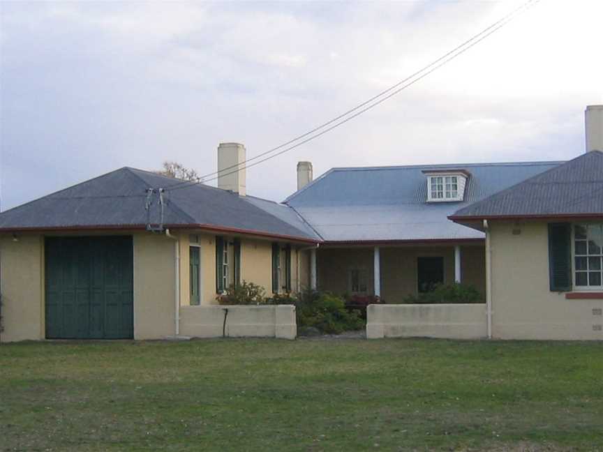 Cattai national park arndells cottage.jpg