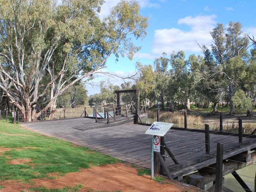 Moulamein Wharf