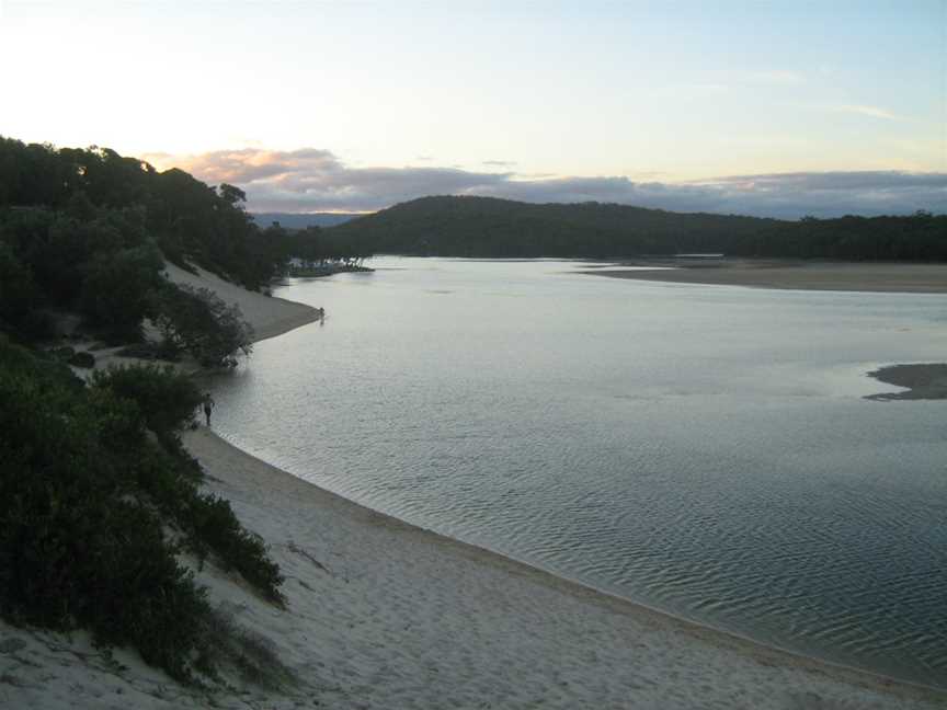 Lake Conjolaatsunset