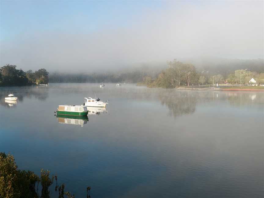 Nelligen CN SW Early Morning Mist CPanorama C25.9.2008