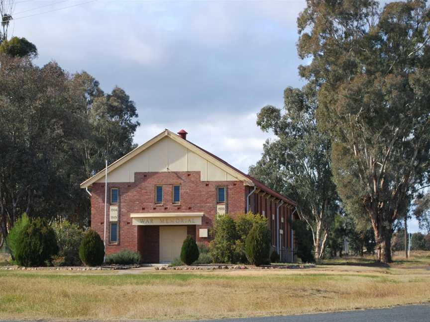 Greenethorpe War Memorial Hall.JPG