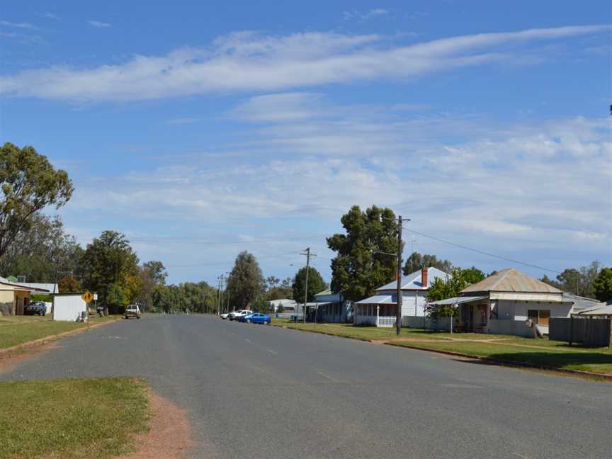 Euabalong Lachlan Street 001.JPG