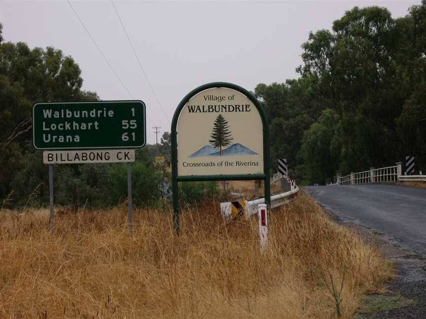 Entering Walbundrie