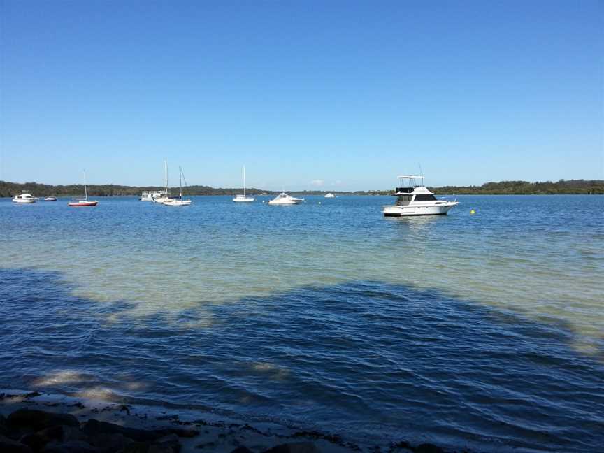 Taylors Beach NSW from shore.jpg