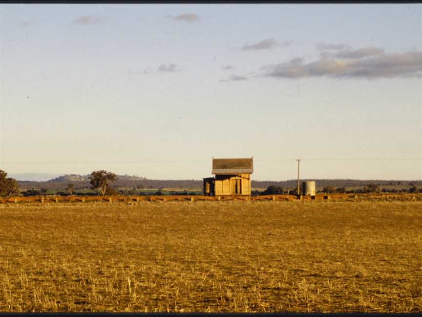 Burrandana Railway Station in 1985.jpg