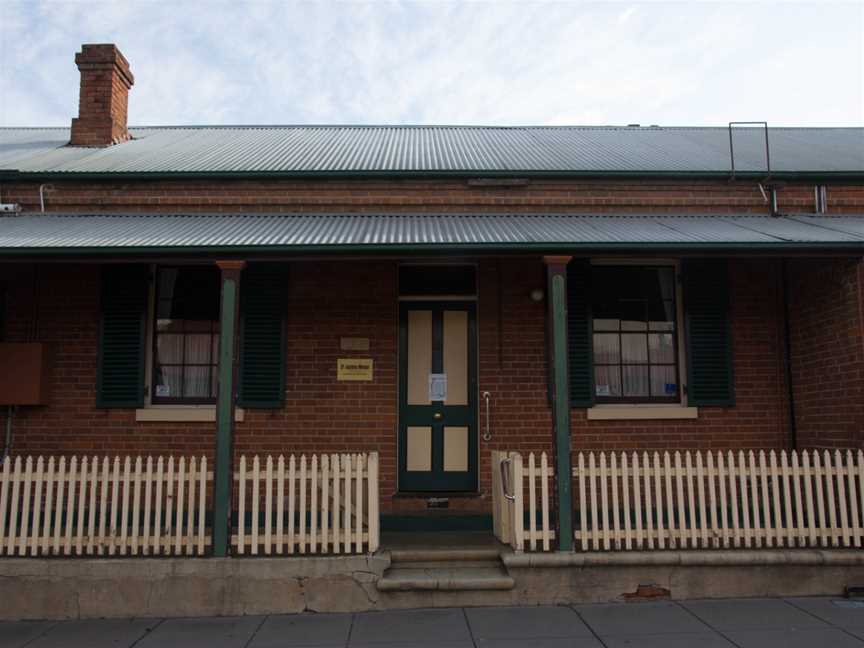 194 Howick Street, Bathurst 1.jpg