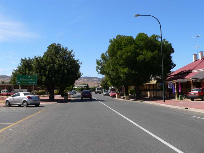 Lyndoch main street.JPG