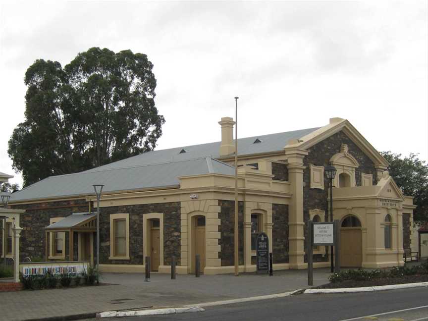 Mitcham Village Institute CMitcham1