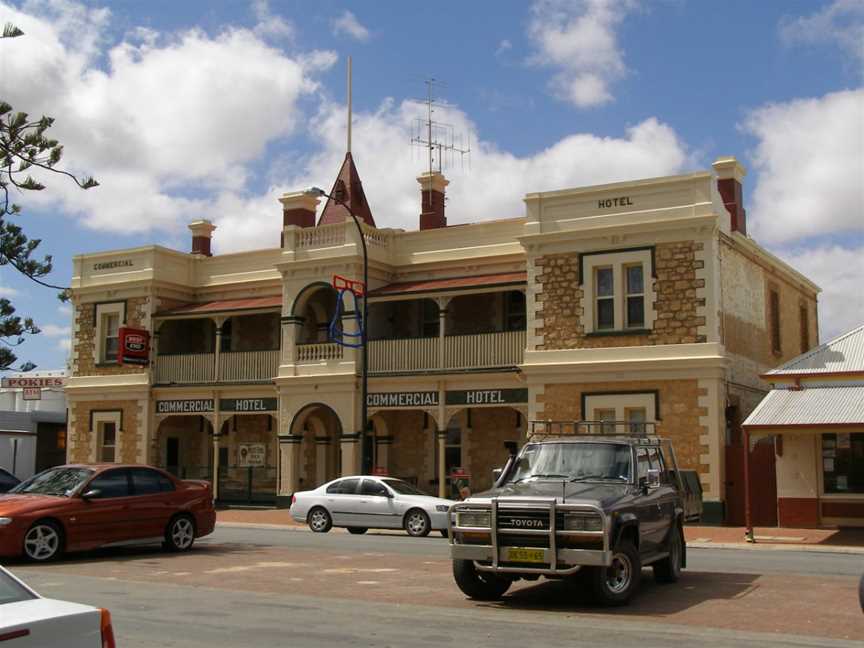 Cowell Commercial Hotel