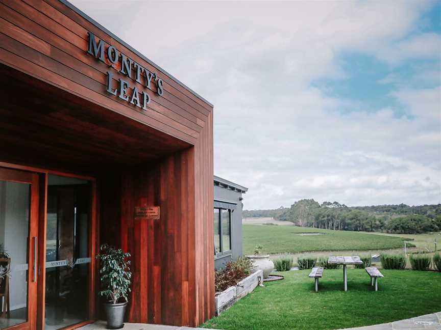 Monty's Leap, Wineries in Kalgan