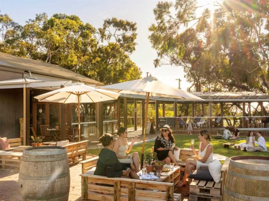 Bec Hardy Wines, Wineries in McLaren Vale