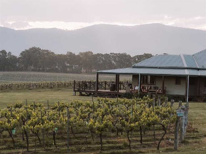 Hanging Tree Wines, Wineries in Pokolbin