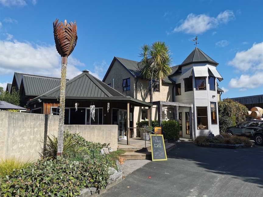 Heaphy Cellar Door & North Eatery, Upper Moutere, New Zealand