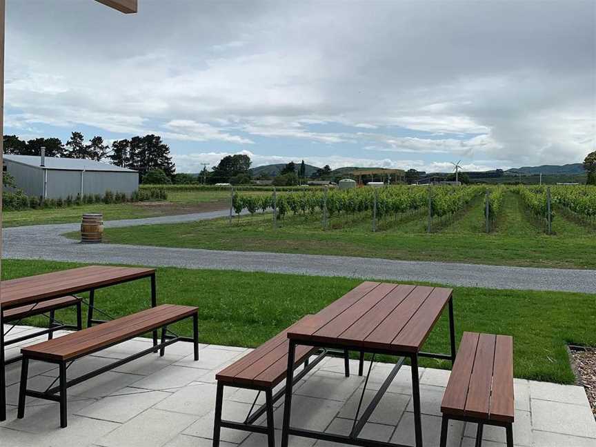 Nga Waka, Wineries in Martinborough Suburb